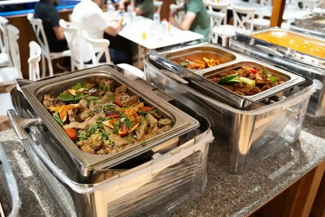 Dinner cruise Buffet in Dubai Marina.