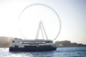 Luxury Dinner Cruise in Dubai Marina