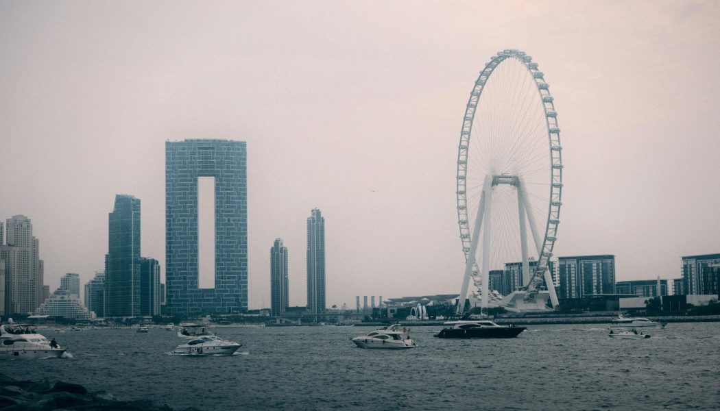 Dinner Cruise Near Ain Dubai