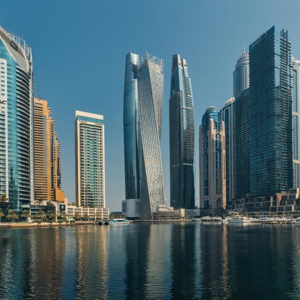 traditional dhow cruise Dubai