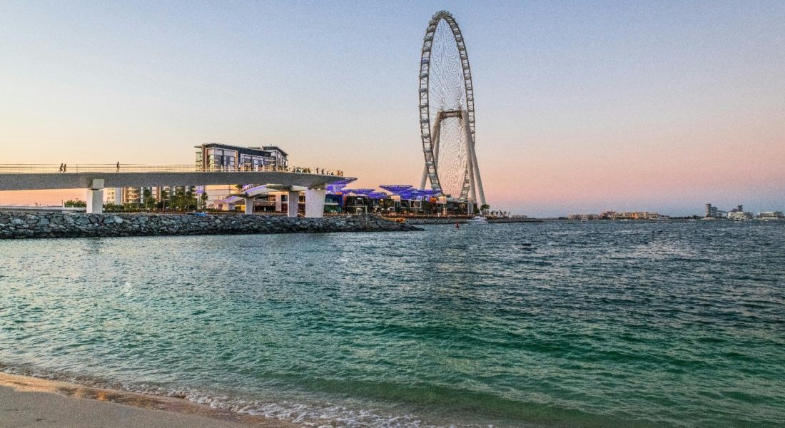 Couple dinner cruise Dubai