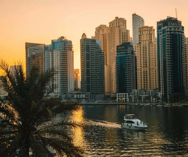 luxury cruise in Dubai